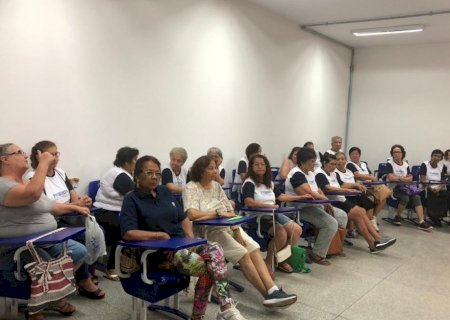 UFMS abre 3,2 mil vagas em cursos para pessoas com 60+ em MS