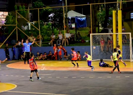 Festa da Páscoa abre programação esportiva com futsal e reforça inclusão e formação cidadã