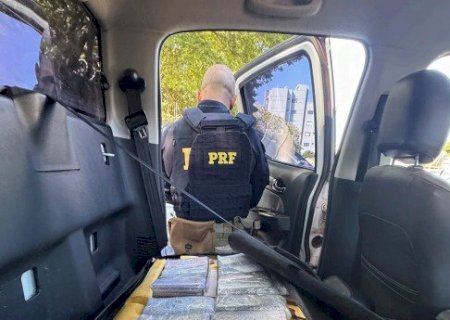 PRF apreende 144 celulares em Dourados