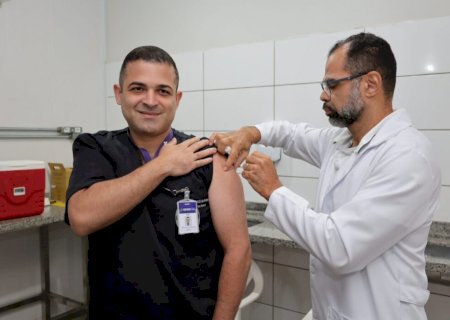 Prefeitura inicia vacinação contra a Chikungunya e reforça ações para conter epidemia