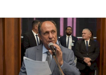 Deputado Zé Teixeira articula construção de praça em Campo Grande