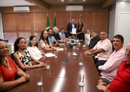 Governo de MS autoriza novo concurso com 2 mil vagas para professores da Rede Estadual