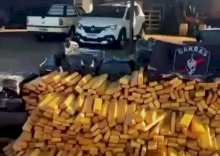 Carga de algod&atilde;o &eacute; apreendida com 3,9 toneladas de maconha na BR-163