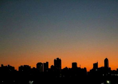 Segunda-feira ser&aacute; de calor e tempo seco em MS, com alerta para baixa umidade