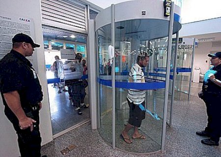 Lei Municipal obriga bancos de Caarapó a instalar portas com detector de metais e câmeras de segurança