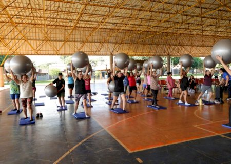 Prefeitura promove ação esportiva inspirada no clima da Copa do Mundo