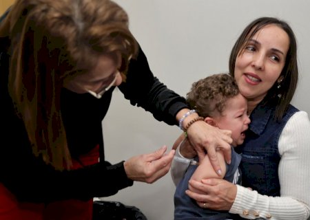 Prefeitura inicia vacinação contra pneumonia e meningite com boa procura nas UBSs