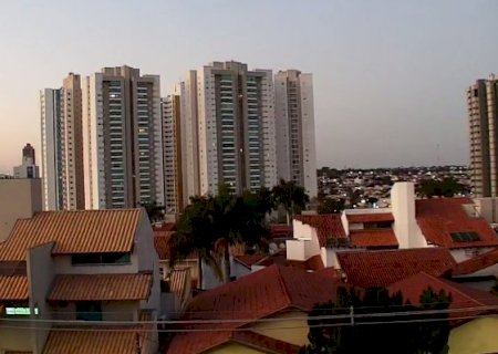 Calor, baixa umidade e ventos fortes marcam os pr&oacute;ximos dias em MS