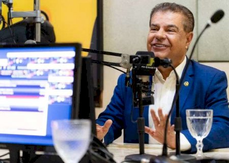 Nelsinho oficializa desist&ecirc;ncia da reelei&ccedil;&atilde;o e confirma alian&ccedil;a com Reinaldo