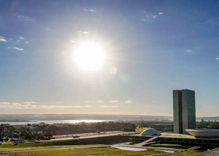 Congresso vota nesta semana fim da escala 6x1 e "taxa das blusinhas"