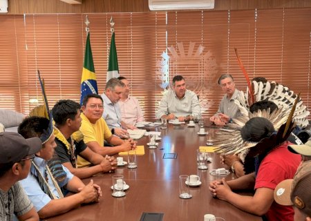 Riedel recebe caciques de Miranda e discute escolas, hemodiálise e apoio à produção nas aldeias