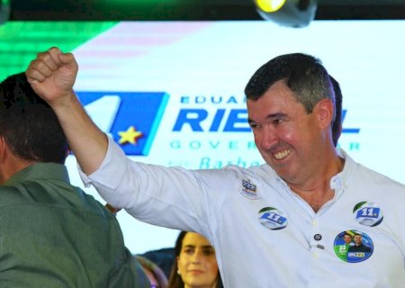 Eduardo Riedel é reeleito governador de Mato Grosso do Sul com mais de 67% dos votos