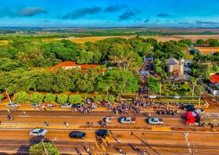 Romaria na Vila São Pedro espera superar público de 50 mil fiéis nesta segunda