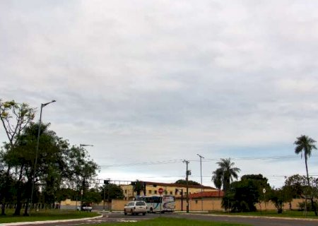 MS ter&aacute; sol, varia&ccedil;&atilde;o de nuvens e chance de tempestades nesta ter&ccedil;a-feira